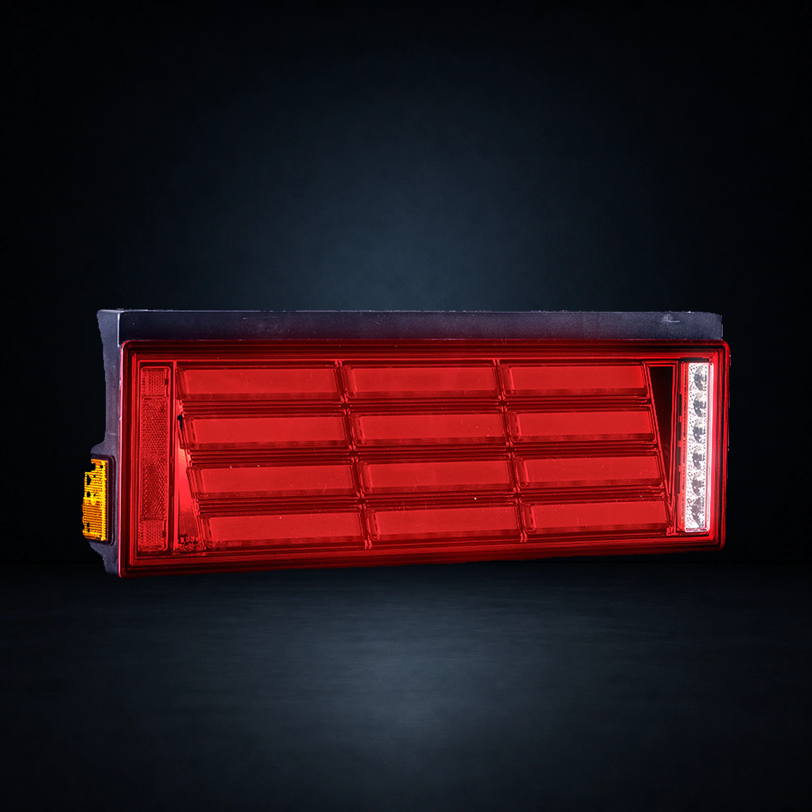 OIRAN KATANA full-width LED tail lamp for trucks — product view