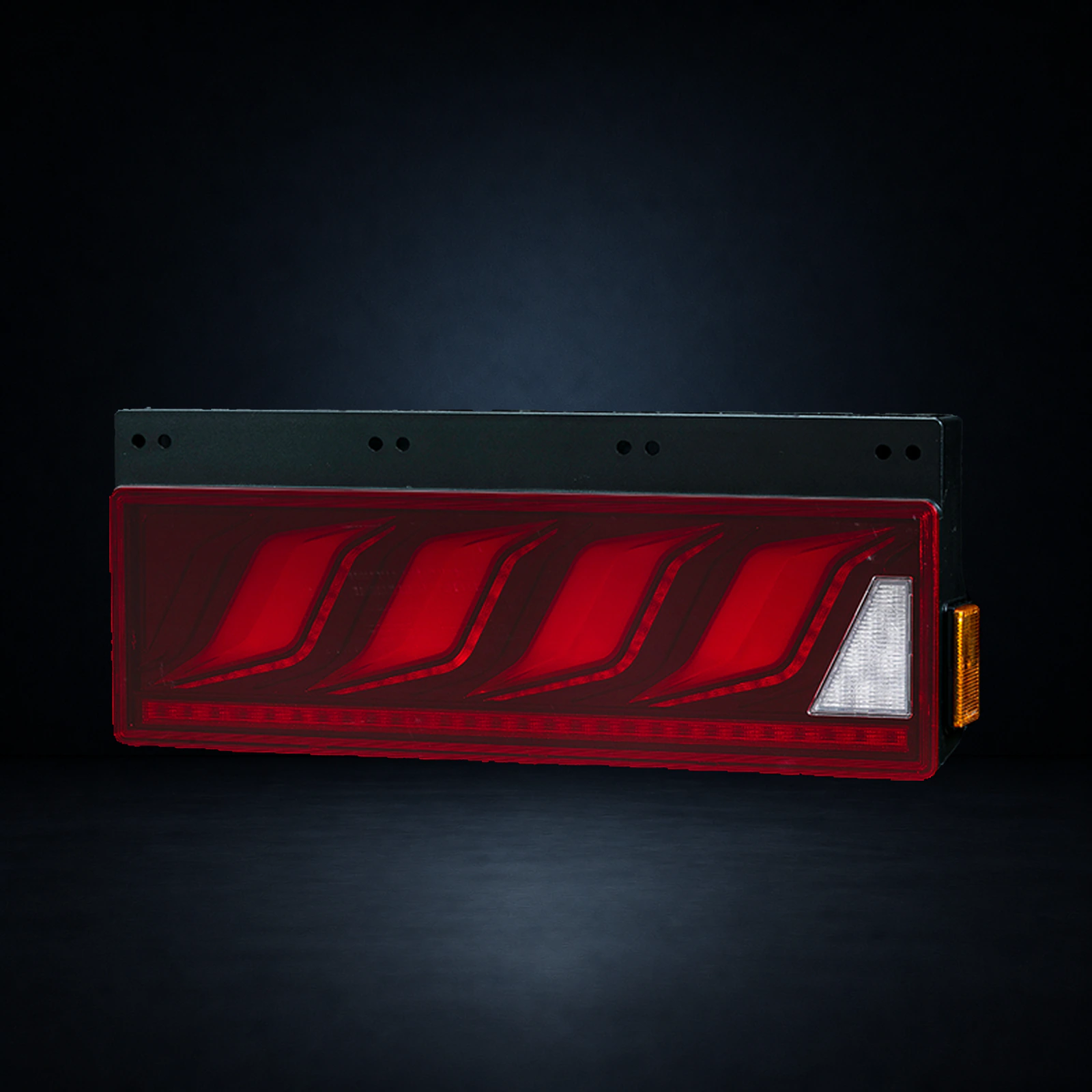 OIRAN HOMURA M flame-motif LED truck tail lamp, product view