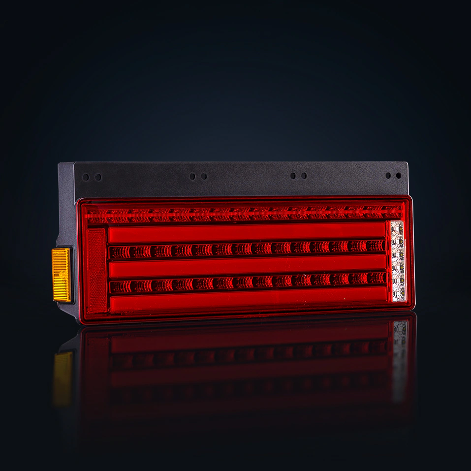 OIRAN ZERO full-LED tail lamp for 24V trucks — minimalist rear combination light