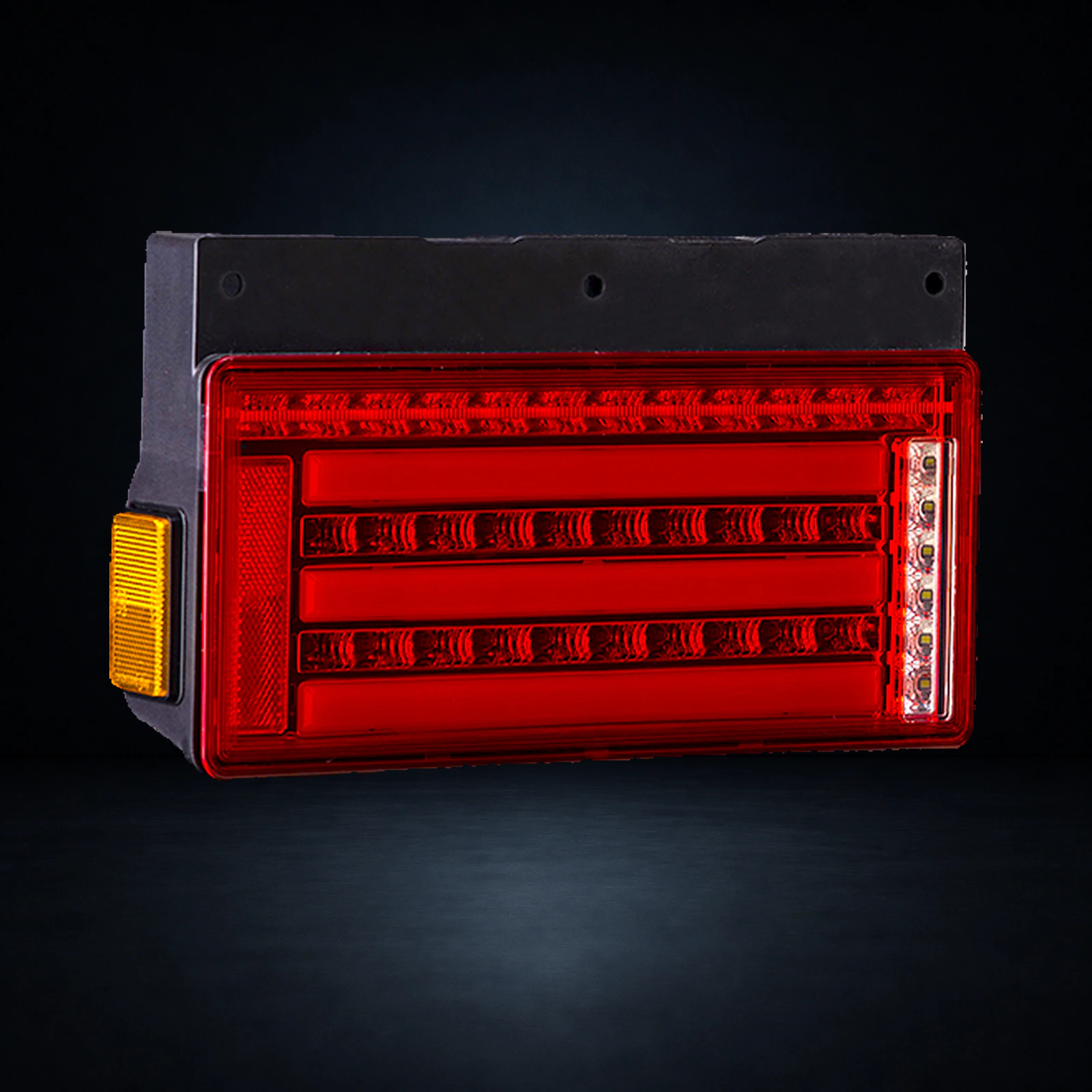 OIRAN ZERO S compact full-LED truck tail lamp, product view